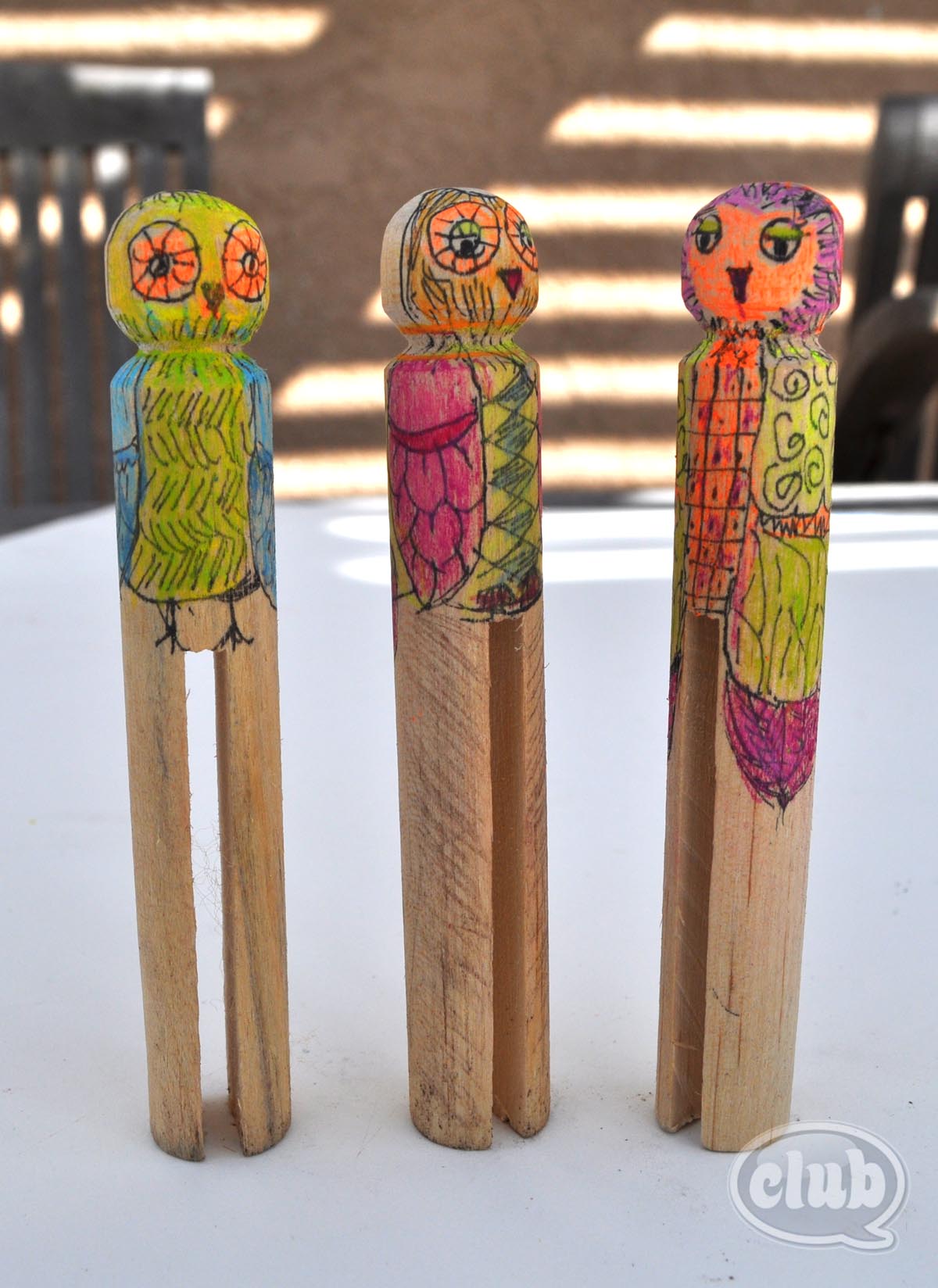 Owl Clothespin Buddy Craft DIY  Club Chica Circle - where crafty is  contagious