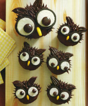 https://club.chicacircle.com/wp-content/uploads/2011/11/owl-cupcakes.jpg