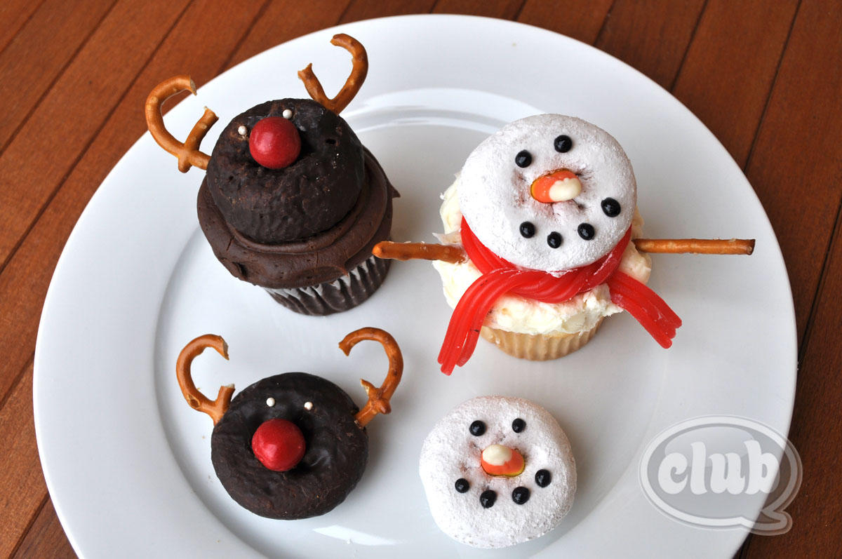 christmas snowman cupcake