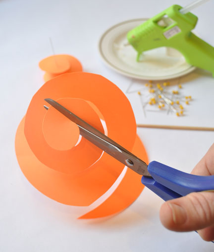 Paper Flower Pumpkin Craft DIY  Club Chica Circle - where crafty