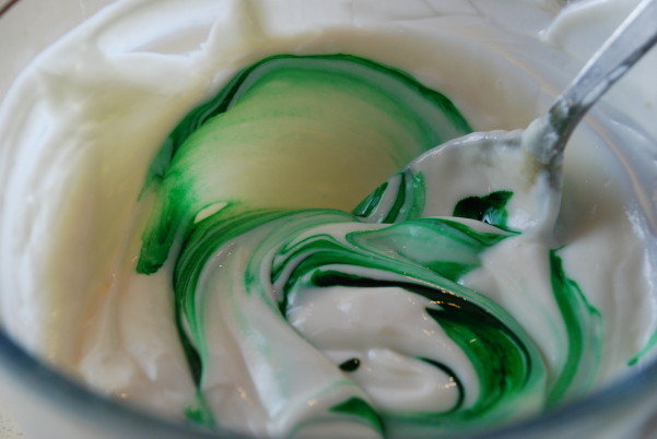 Greek Yogurt Frosting Coloring