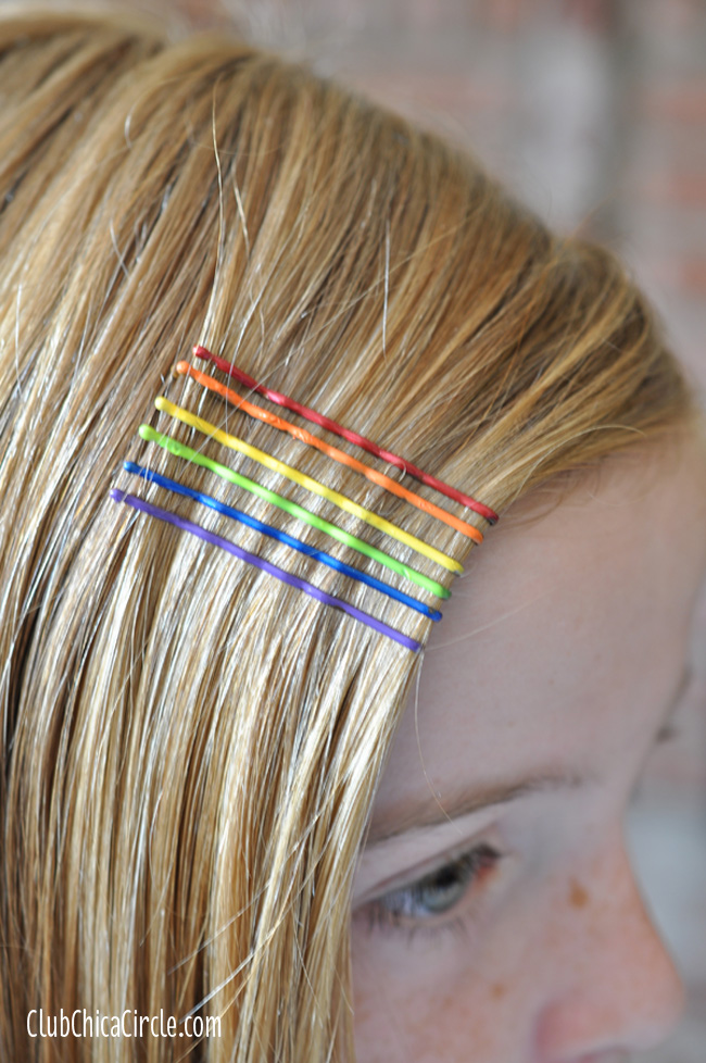 https://club.chicacircle.com/wp-content/uploads/2014/02/painted-rainbow-bobby-hairpins-craft-idea.jpg