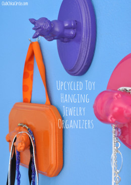 Upcycled Toy Hanging Jewelry Organizers | Club Chica Circle - where ...