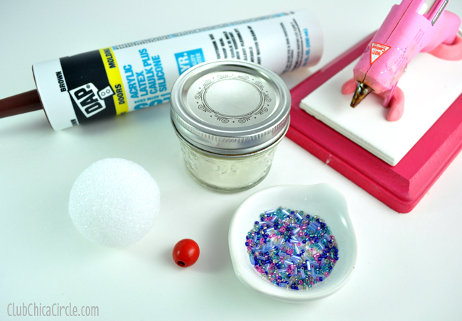 How to Make a Custom Glue Gun Stand  Club Chica Circle - where crafty is  contagious