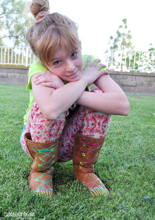 Designer tween boots craft idea with puffy paint