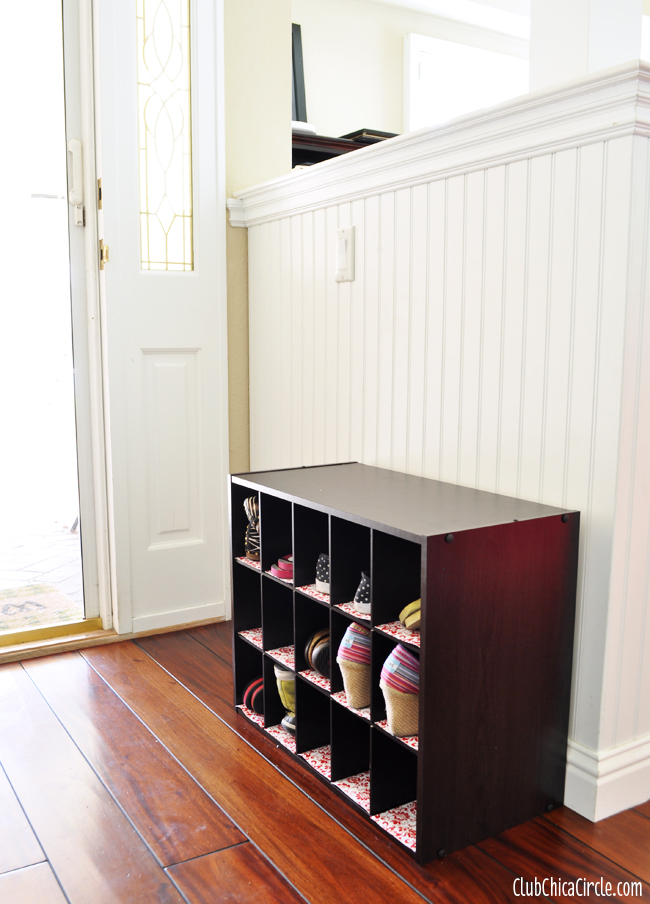 Deocorative Lined Shoe Shelf with #DuckShelfLiner