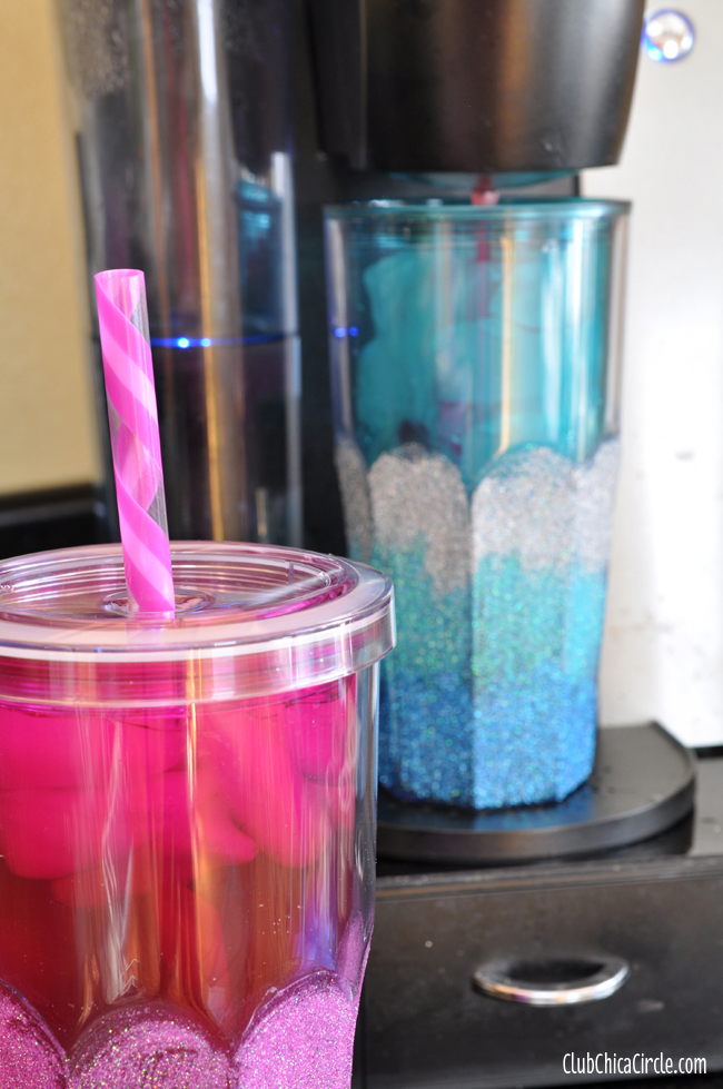 Ombre Glittery Iced Tea Tumblers DIY  Club Chica Circle - where crafty is  contagious