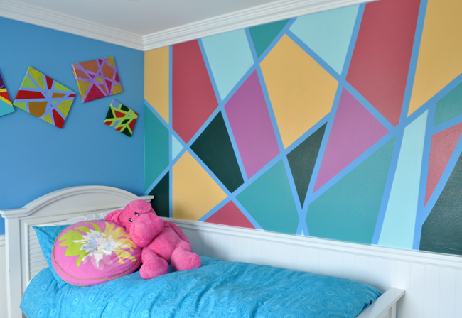 Teen Room Decor With Frogtape - How To Paint A Wall With Frog Tape