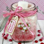 Ombre-Valentines-Rice-Jars-at-sewlicioushomedecor