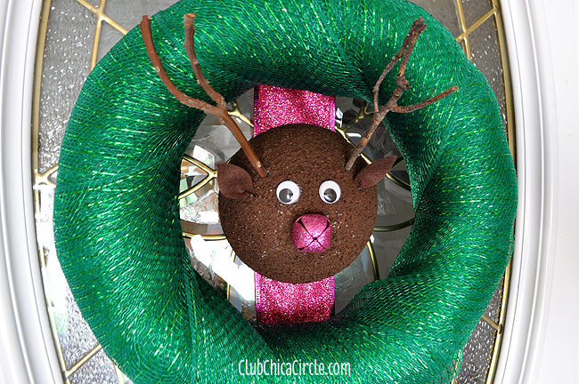 Reindeer Wreath Holiday Easy Craft Idea